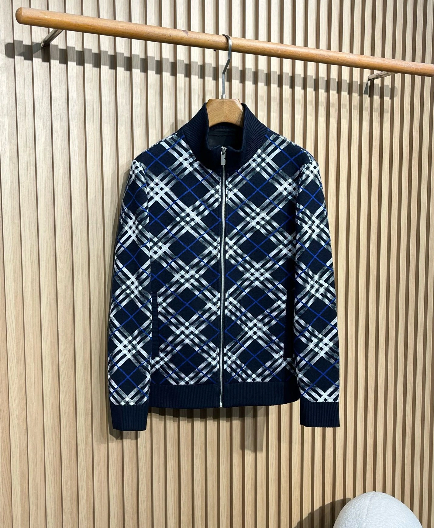 wg.luxury-- 2ur25rry wool item: E-F443J1816H